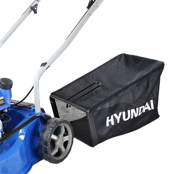 Hyundai lawnmower 400mm deals 79cc