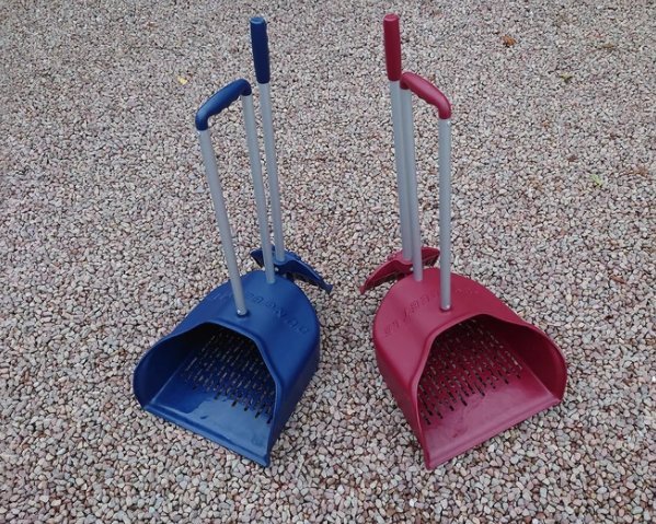 PolyJumps Dungbeetle Manure Scoop